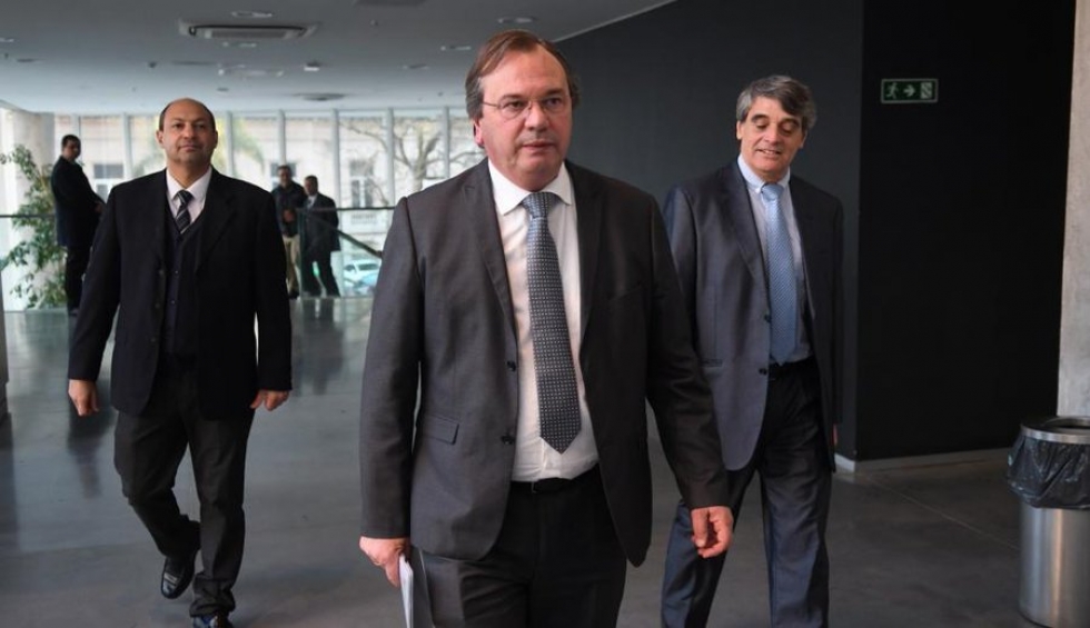 El ministro de transporte y OBRAS P&Uacute;BLICAS Falero, demuestra una vez m&aacute;s que es preferible su silencio