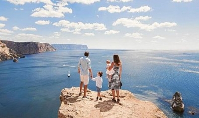 Las generaciones m&aacute;s viajeras toman el tim&oacute;n del sector tur&iacute;stico