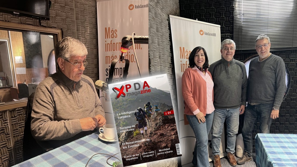 Herrera en Sarand&iacute; AM 690, present&oacute; PDA Magazine y habl&oacute; sobre turismo y aviaci&oacute;n comercial