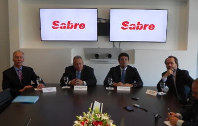 Conferencia de prensa: Jay Jones, Alfred de C&aacute;rdenas, Ricardo Carre&oacute;n y Jaime Miller.