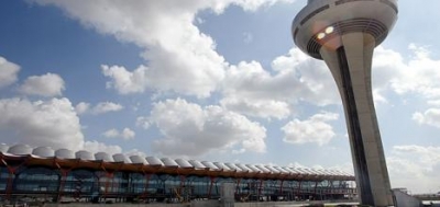AENA planea una fuerte subida de las tasas aeroportuarias. Aerol&iacute;neas se oponen al aumento del 5%