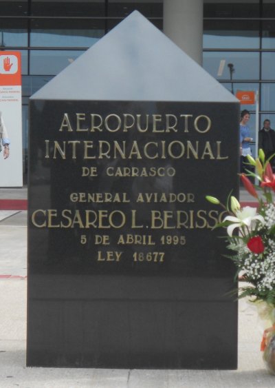 Ni La Cumparsita, Benedetti o Gardel, el aeropuerto es el General Ces&aacute;reo L. Berisso
