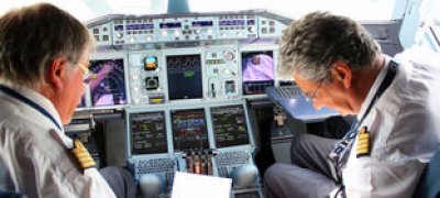 Campa&ntilde;a para exigir a las aerol&iacute;neas que aclaren si sus pilotos son alumnos en pr&aacute;cticas