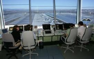 Gobierno argentino transfiere el control de la navegaci&oacute;n a&eacute;rea