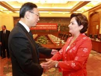 Ministro Yang Jiechi y Ministra de Relaciones Exteriores de M&eacute;xico Espinosa