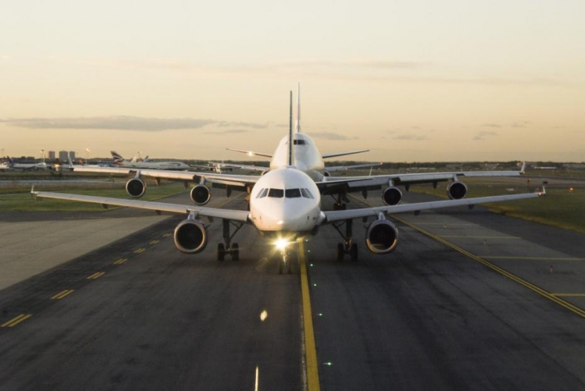La OMS recomienda eliminar las restricciones de viaje, IATA se pliega a la recomendaci&oacute;n