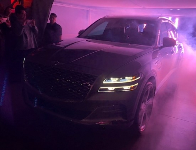 Presentaci&oacute;n del Genesis GV80 2020