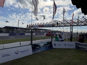 Inauguraci&oacute;n de los boxes en el aut&oacute;dromo de Rivera