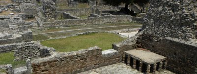 Butrint, un destino tur&iacute;stico entre la magia de ruinas antiguas y naturaleza