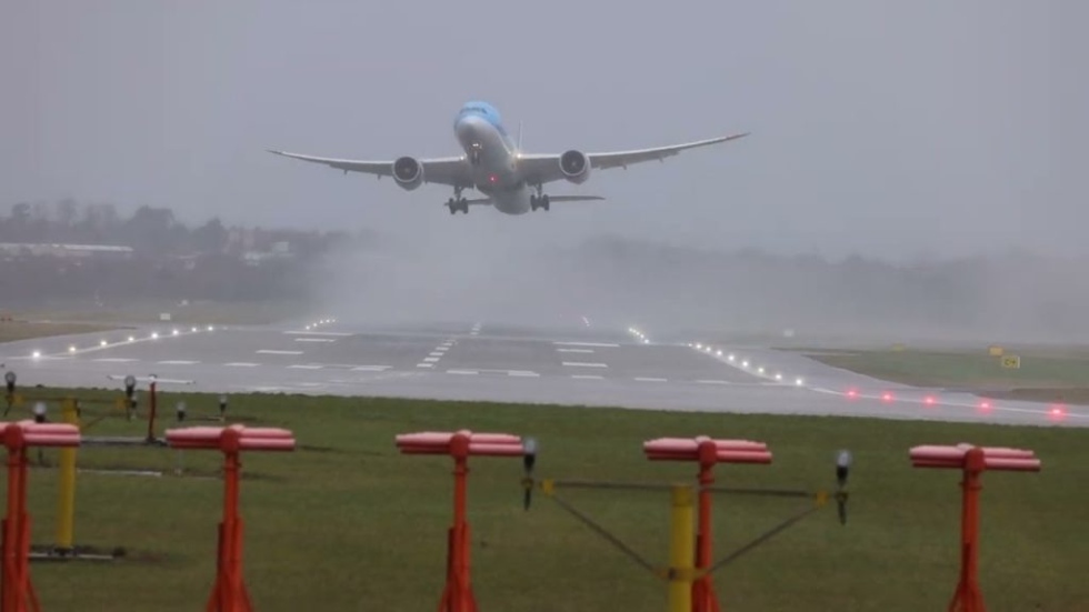 La noche en la que los aviones aterrizaron donde pudieron