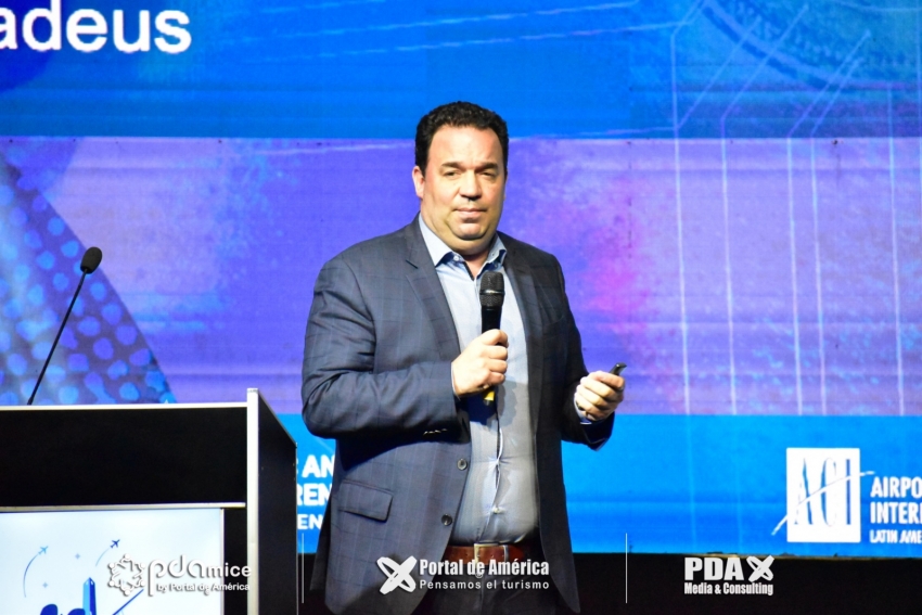 Sebasti&aacute;n Pinchinatti: "Ahora el pasajero va directo desde su casa a la puerta de embarque"   #PDAenACILAC2022