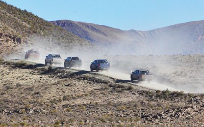 Numerosa caravana contin&uacute;a recorrido por la ruta del Dakar que pasar&aacute; por Bolivia