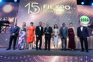 Premios; celebraci&oacute;n; alegr&iacute;a y emoci&oacute;n en la &ldquo;Cena de Gala&rdquo; #PDAenFIEXPO2022