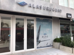 En la respuesta al FONDES tras el pedido de concurso, Alas Uruguay olvid&oacute; mostrar como signo de actividad la oficina de Punta del Este, en plena Avenida Gorlero que a&uacute;n sigue amueblada.