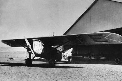 Aeroposta Argentina cay&oacute; como consecuencia de la crisis financiera internacional de 1930. El Estado y algunos particulares financiaron la continuaci&oacute;n de algunos servicios, pero los accionistas originales no perdieron el control de la compa&ntilde;&iacute;a, que fue vendida, en un entorno econ&oacute;mico muy distinto, a un grupo argentino (foto: Archivo General de la Naci&oacute;n).