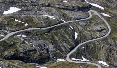 Con 106 kil&oacute;metros de longitud, la "Ruta Trollstigen" se encuentra entre las 18 "Nasjonale turistveger" de Noruega.