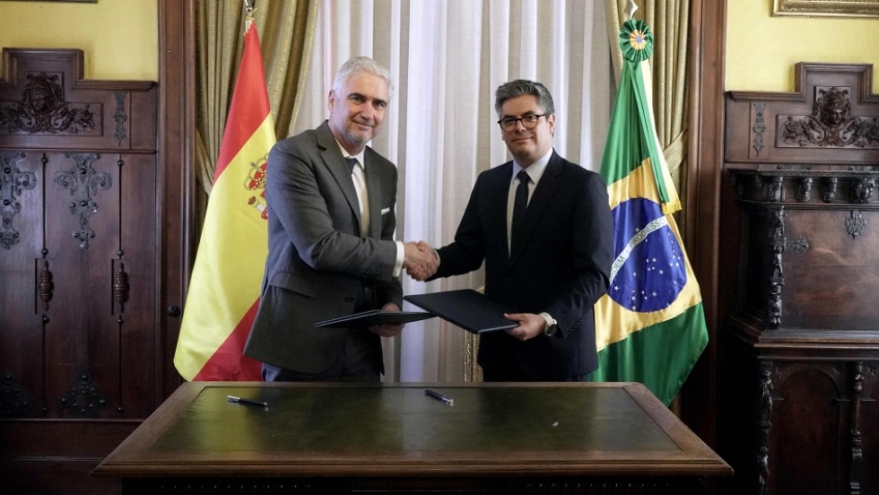 Acto de firma Pa&iacute;s Socio FITUR 2025 
