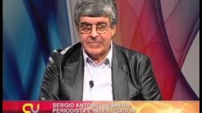 Entrevista en Caf&eacute; Vers&aacute;til por Pluna