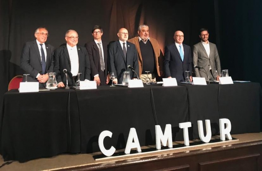 "Hablemos de turismo". Los referentes pol&iacute;ticos respondieron a la C&aacute;mara Uruguaya de Turismo