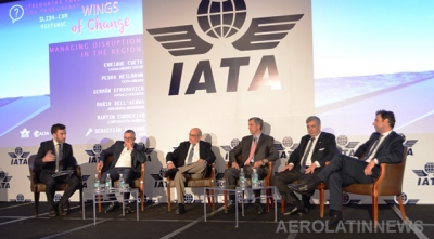 Frases y debates del panel de CEOs de principales aerol&iacute;neas en Wings of Change 2018