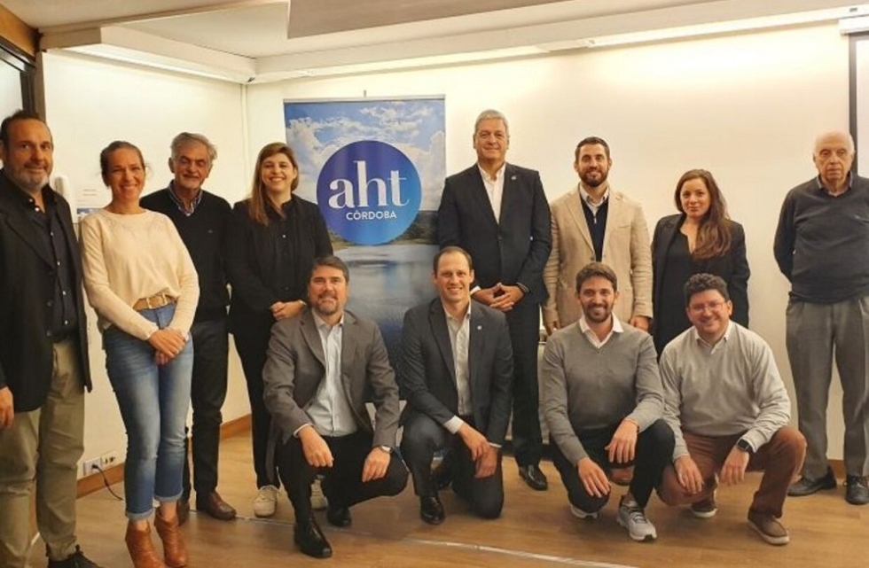 La filial C&oacute;rdoba de AHT renov&oacute; su Comisi&oacute;n Directiva
