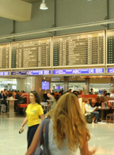 Europa y América son las regiones donde menos crece el tráfico de pasajeros aéreos