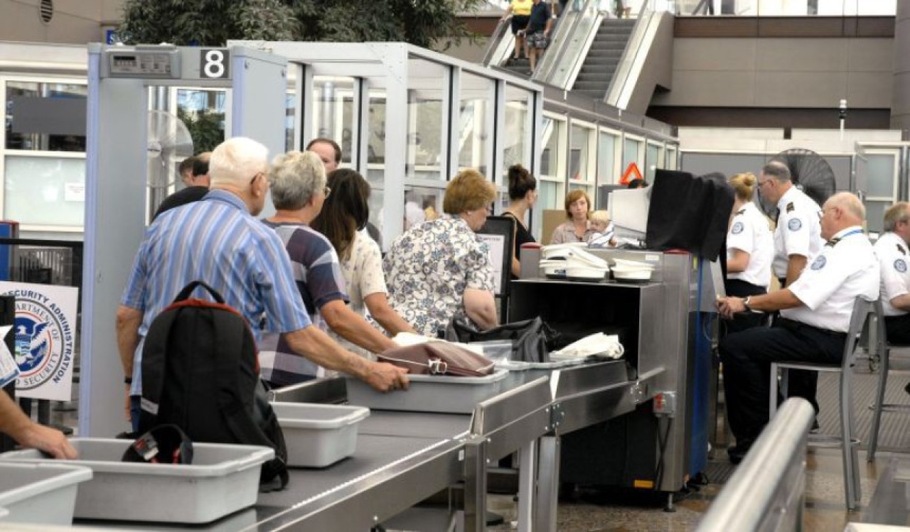 Nuevas normas en 10 categor&iacute;as espec&iacute;ficas de retrasos y cancelaciones de vuelos en Estados Unidos