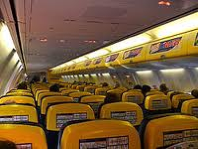 Por qu&eacute; la prensa publica incidentes de algunas aerol&iacute;neas s&iacute; y de otras no