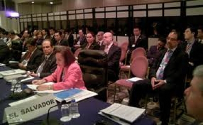 Reuni&oacute;n cumbre con m&aacute;s de 30 cancilleres
