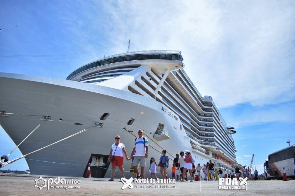 Apertura oficial de la temporada de cruceros 2022 - 2023 de Uruguay