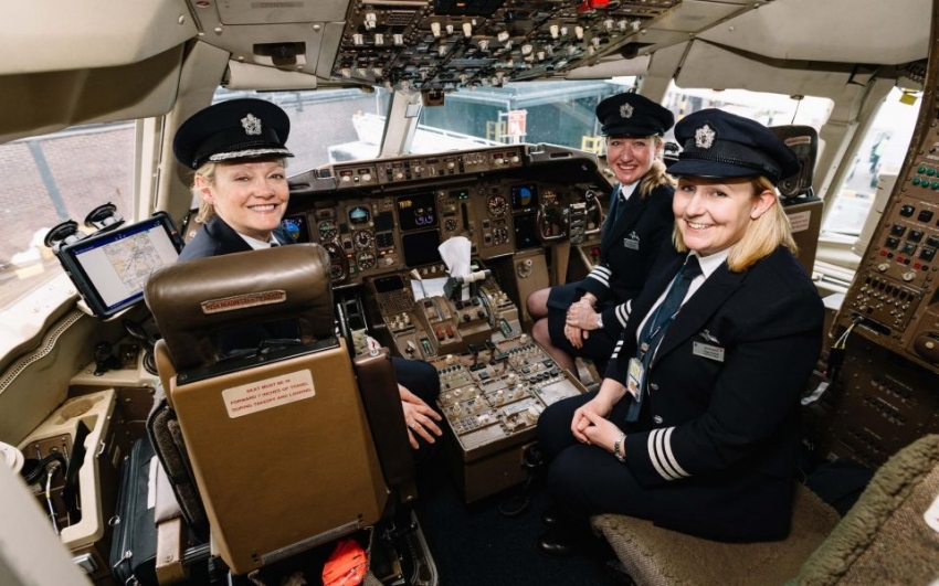 Mujeres piloto, volando cada vez m&aacute;s alto