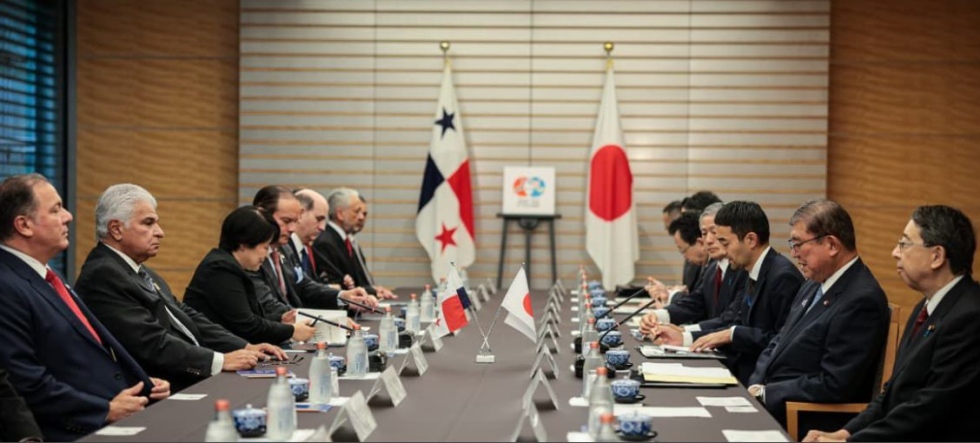 Panam&aacute; y Jap&oacute;n plantean establecer una ruta a&eacute;rea directa