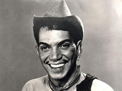 Salvando las tremendas distancias que separan a los simples mortales como nosotros, de los genios como Mario Moreno, el inolvidable Cantinflas, podemos decir que las mayores verdades, los m&aacute;s contundentes alegatos, se hacen a su estilo, aunque haya algunos que no entiendan y otros, que no quieran entender.
