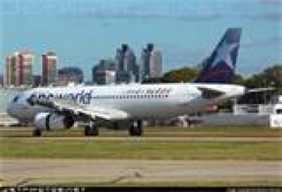 LAN reduce frecuencias al sur argentino porque ANAC no autoriza incorporar un avi&oacute;n    