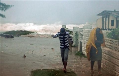 As&iacute; estaba Nassau el viernes, nosotros arribamos el domingo de ma&ntilde;ana con la "cola" del Sandy. Hab&iacute;a sol pero mucho viento y la playa inaccesible.