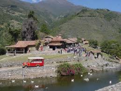 El pueblito t&iacute;pico los Aleros en M&eacute;rida-Venezuela constituy&oacute; un parque tem&aacute;tico innovativo, su aparici&oacute;n despert&oacute; gran inter&eacute;s en turistas y visitantes.