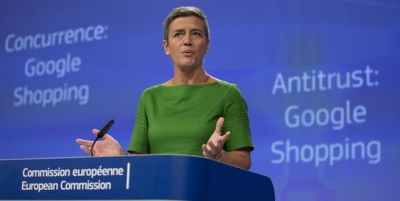 Margrethe Vestager, comisaria de Competencia, explica en rueda de prensa, este martes, la sanci&oacute;n a Google