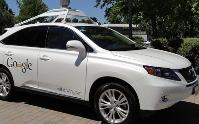 El auto autonomo de Google es un ejemplo de un producto que podr&iacute;a trastornar a toda una industria. 