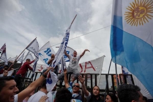 Los gremios aeron&aacute;uticos vuelan hacia atr&aacute;s