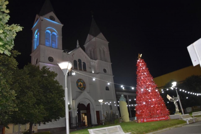 &Aacute;rbol de navidConcordia, Entre R&iacute;os, Argentina.