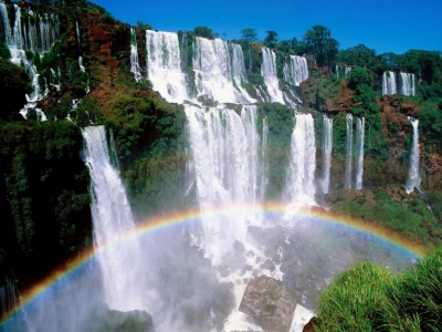 Las Cataratas del Iguaz&uacute; ser&aacute;n confirmadas como Maravilla Natural
