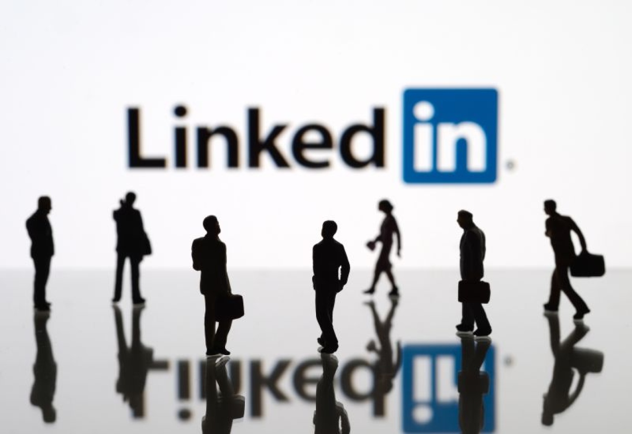 FITUR y la visi&oacute;n a trav&eacute;s de la red de Linkedin noticias