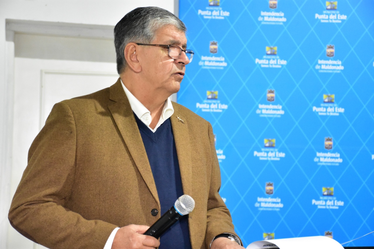 A sala llena, Sergio Antonio Herrera abri&oacute; en Punta del Este el debate sobre el futuro del turismo uruguayo