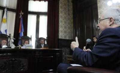  Tras audiencia "in voce" por ley Pluna, ministros de la Corte se re&uacute;nen hoy. Designar&aacute;n redactor del fallo