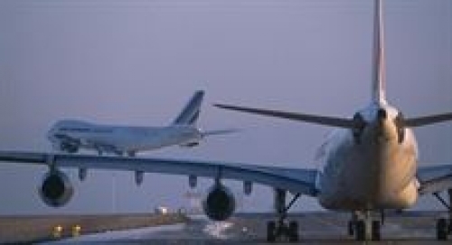 Por combustible las aerol&iacute;neas pagar&aacute;n 24.000 millones m&aacute;s en 2012