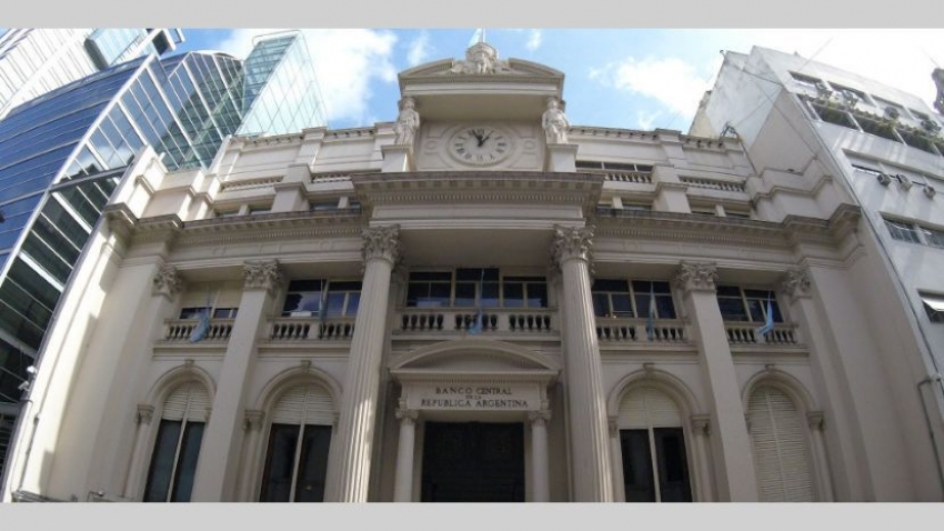 Argentina: doble cepo cambiario acaba con el subsidio al turismo. Vea el comunicado del BCRA