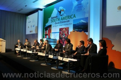 Panel de directivos del Turismo en la regi&oacute;n