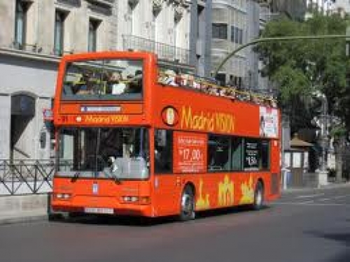 Presentación en OBJETIVO TURISMO, sobre  Bus Turístico 