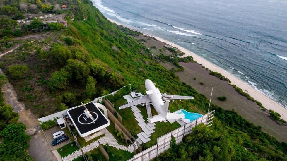 As&iacute; es alojarte en un antiguo Boeing 737 transformado en una villa de lujo en Bali