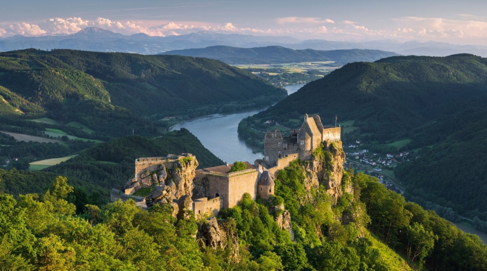 Valle de Wachau y navegaci&oacute;n por el Danubio